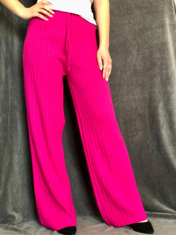 Pantaloni din tricot evazati Hi22